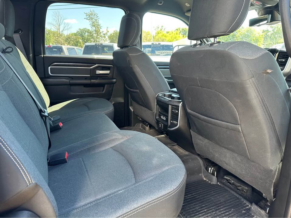 2021 Ram 3500 Big Horn Crew Cab 4x4 Long Box | Cummins Diesel | 12IN Touchscreen | NAV | Sport Appearance Redwater AB