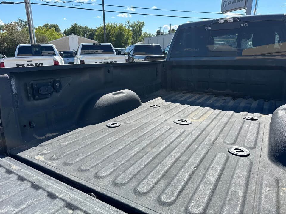 2021 Ram 3500 Big Horn Crew Cab 4x4 Long Box | Cummins Diesel | 12IN Touchscreen | NAV | Sport Appearance Redwater AB