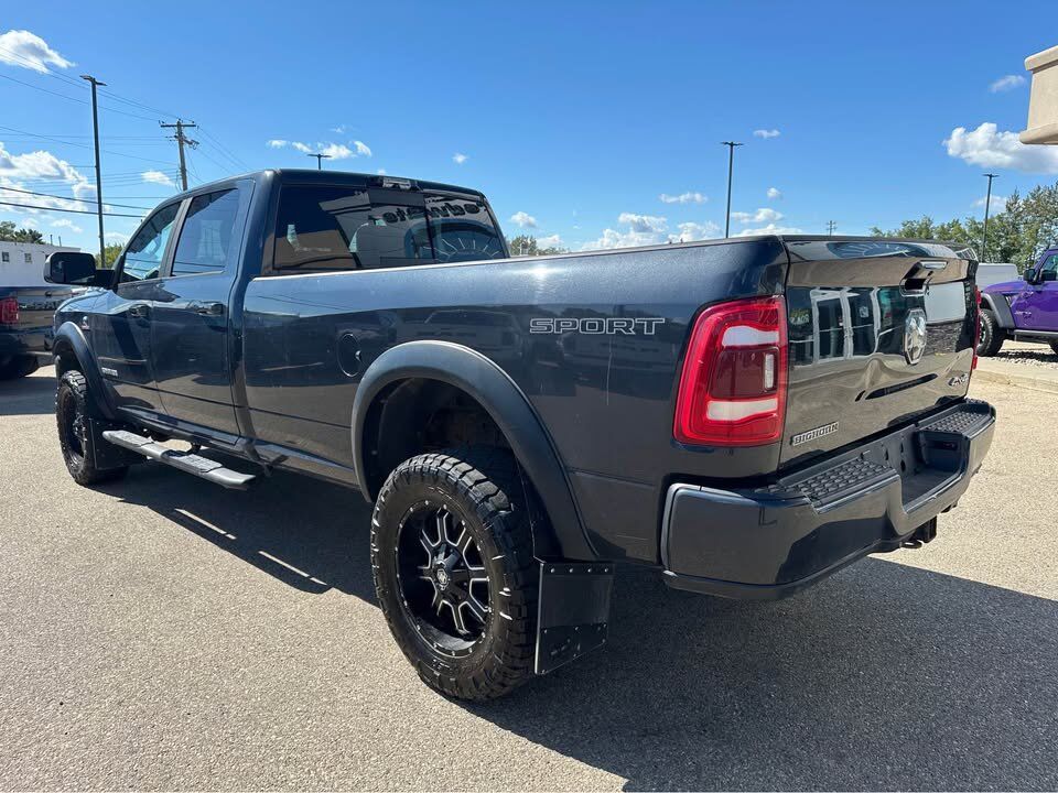 2021 Ram 3500 Big Horn Crew Cab 4x4 Long Box | Cummins Diesel | 12IN Touchscreen | NAV | Sport Appearance Redwater AB