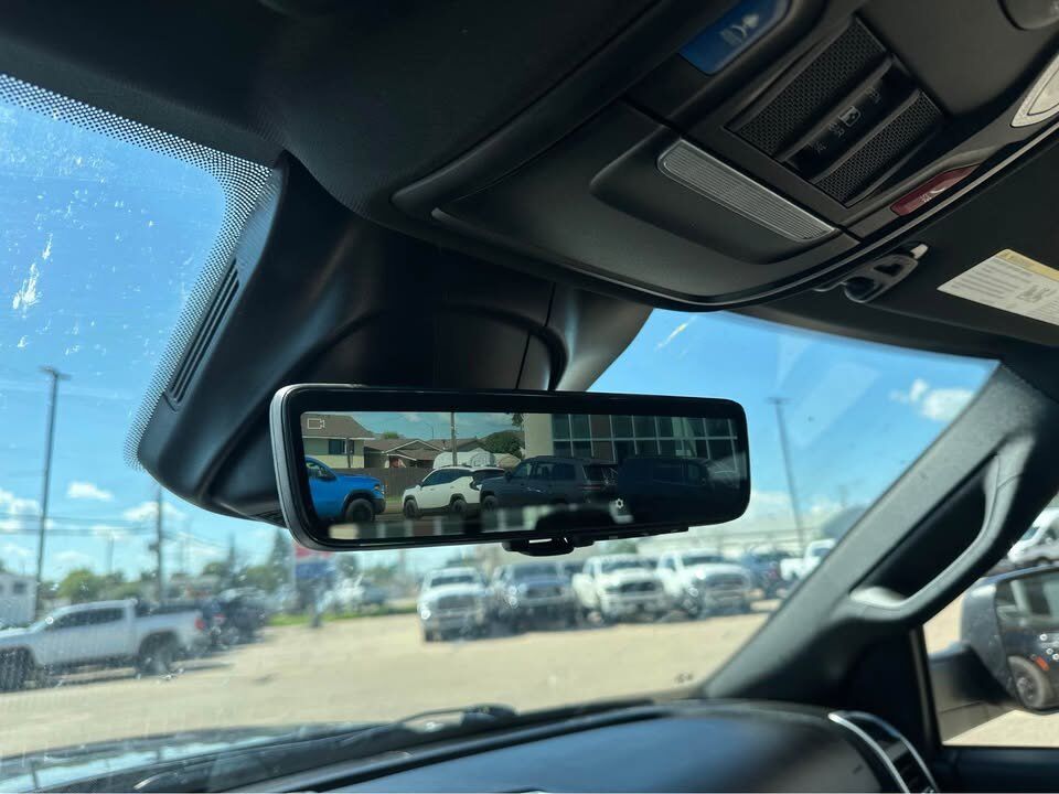 2021 Ram 3500 Big Horn Crew Cab 4x4 Long Box | Cummins Diesel | 12IN Touchscreen | NAV | Sport Appearance Redwater AB