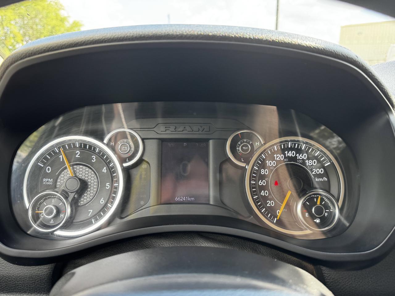 2021 Ram 3500 Chassis Cab SLT Dually Crew 4x4 | Low KMs | HEMI V8 | Backup Alarm | Remote Start | Front Bench Redwater AB