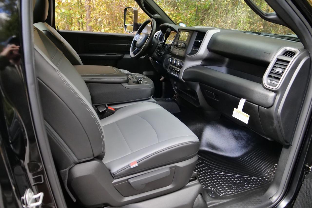 2021 Ram 3500 Chassis Cab Tradesman 4X4 / AISIN / Turbo Diesel / Tow Package! Lincolnton NC