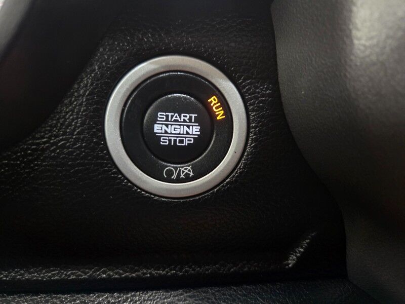 2021 Ram 3500 Laramie 4WD Dually 6.7L Diesel 12in Screen GPS Camera New Tires FREE WARRANTY Arlington TX