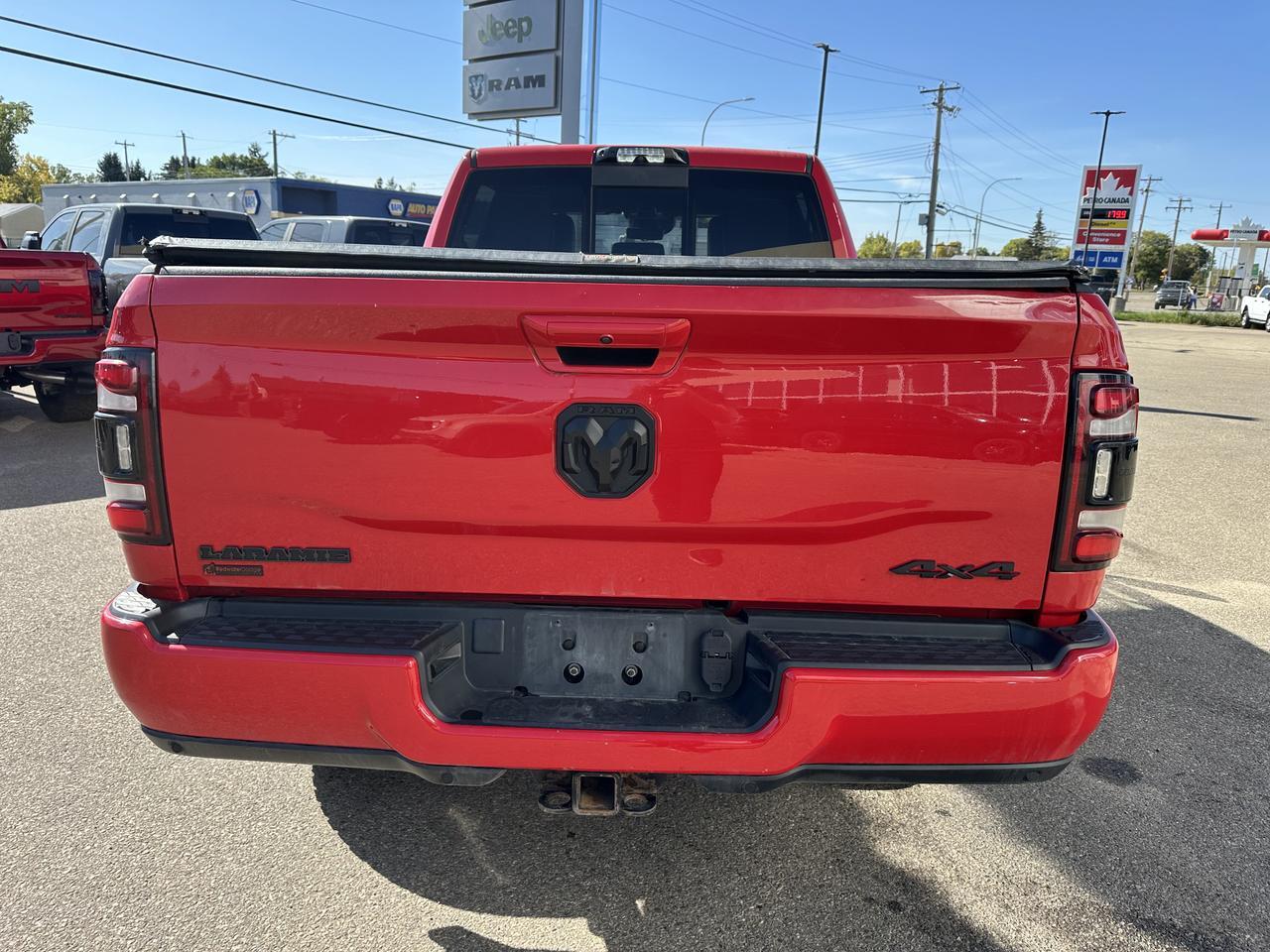 2021 Ram 3500 Laramie Crew Cab 4x4 | Cummins Diesel | 20IN Black Wheels | Leather Heated Seats | NAV | Backup Cam Redwater AB