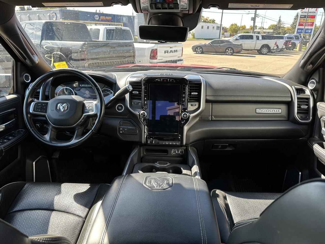 2021 Ram 3500 Laramie Crew Cab 4x4 | Cummins Diesel | 20IN Black Wheels | Leather Heated Seats | NAV | Backup Cam Redwater AB