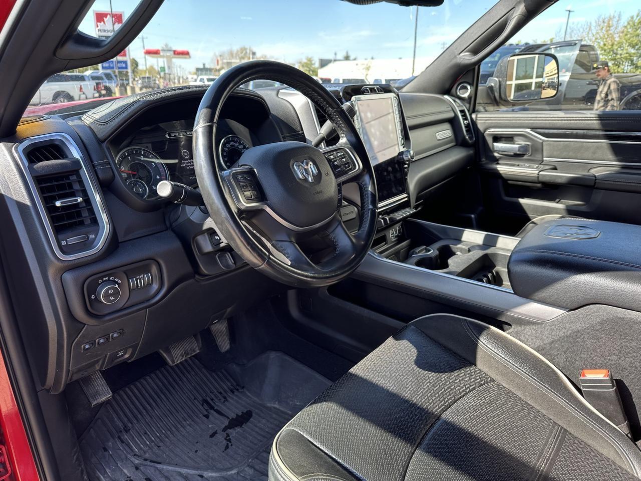 2021 Ram 3500 Laramie Crew Cab 4x4 | Cummins Diesel | 20IN Black Wheels | Leather Heated Seats | NAV | Backup Cam Redwater AB