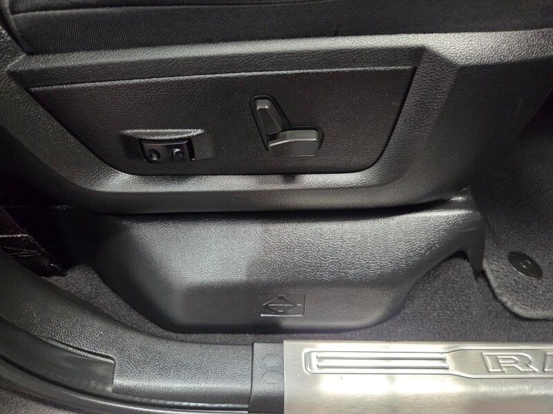 2021 Ram 3500 Laramie Night Edition Dually 4WD AISIN 6.7L Diesel 12in Screen Camera FR Arlington TX