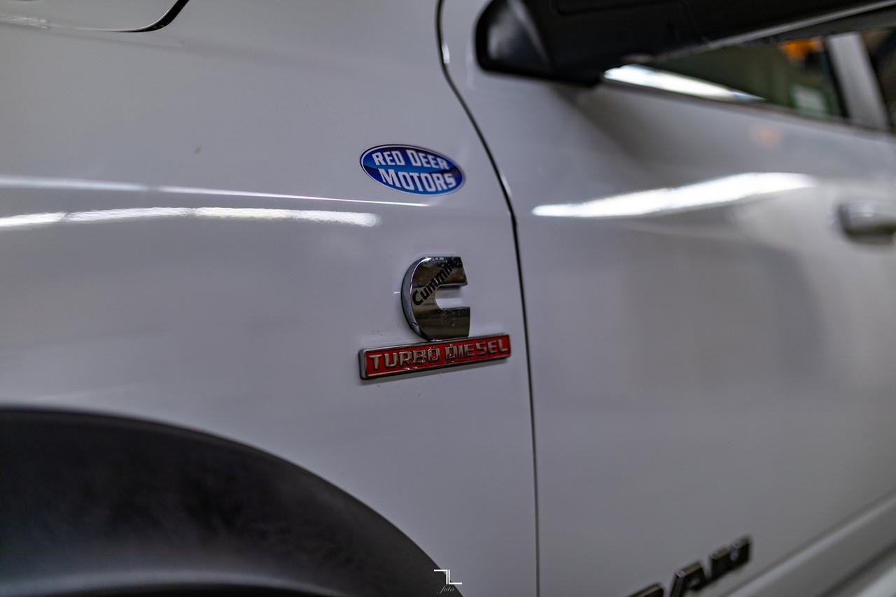 2021 Ram 5500 4x4 Crew Cab SLT Dually Deck Diesel AISIN BCam Red Deer AB