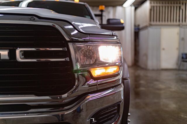 2021 Ram 5500 4x4 Crew Cab SLT Dually Deck Diesel AISIN BCam Red Deer AB