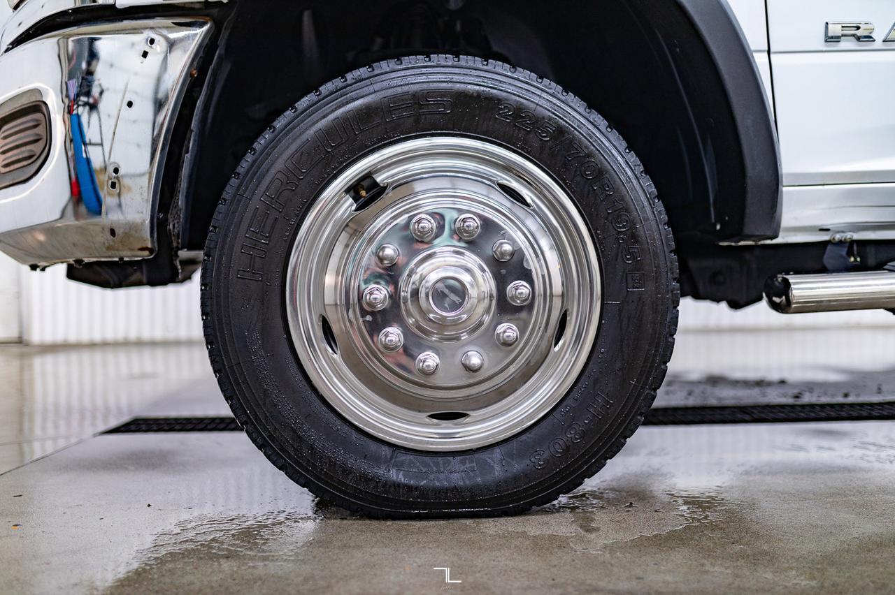 2021 Ram 5500 4x4 Crew Cab Tradesman Deck Diesel AISIN Red Deer AB