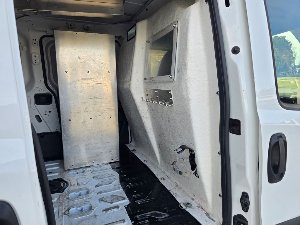 2021 RAM Promaster City Tradesman - Photo 17