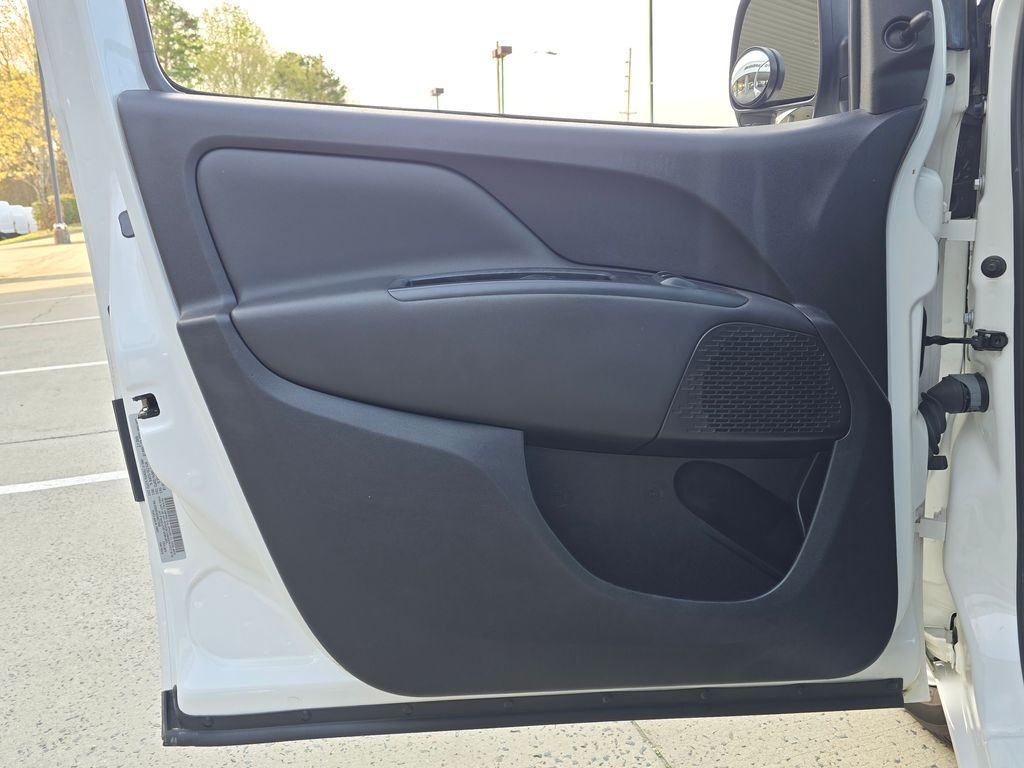 2021 RAM Promaster City Tradesman - Photo 21