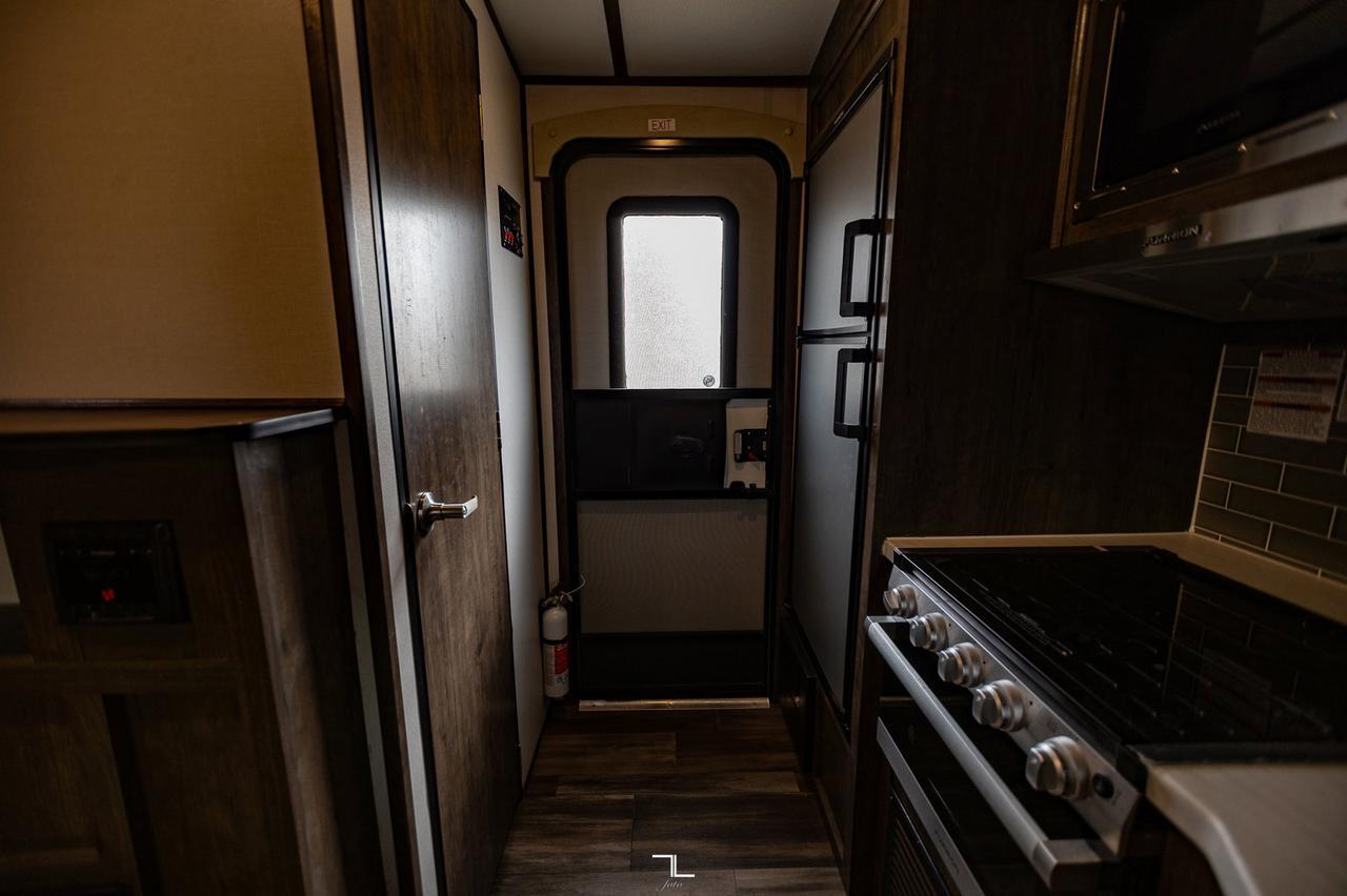 2021 Riverside Intrepid 257 RKS Trailer Slide Fireplace Red Deer AB