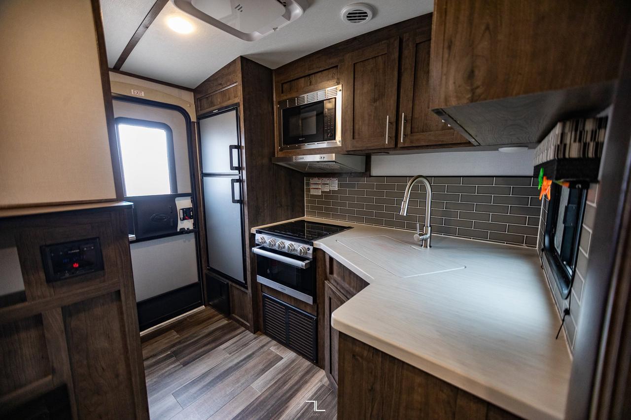 2021 Riverside Intrepid 257 RKS Trailer Slide Fireplace Red Deer AB