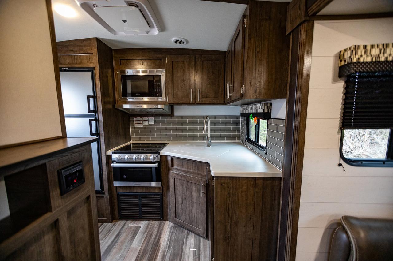 2021 Riverside Intrepid 257 RKS Trailer Slide Fireplace Red Deer AB