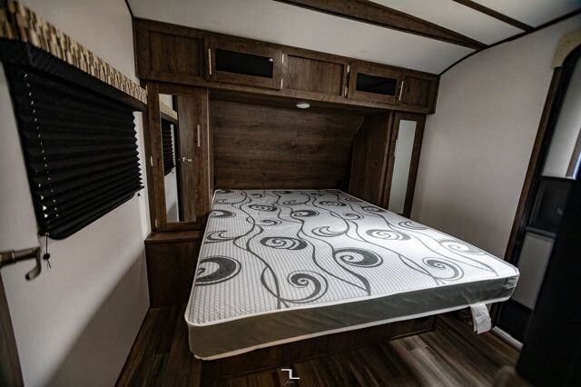 2021 Riverside Intrepid 257 RKS Trailer Slide Fireplace Red Deer AB