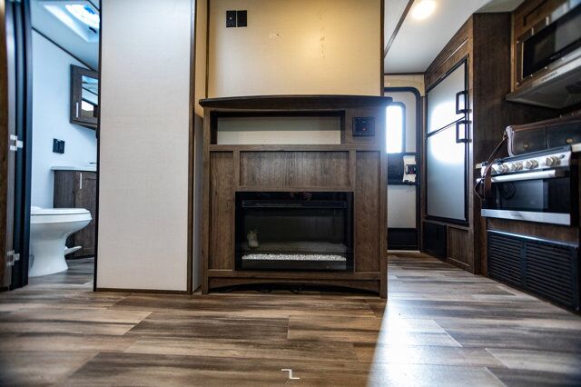 2021 Riverside Intrepid 257 RKS Trailer Slide Fireplace Red Deer AB