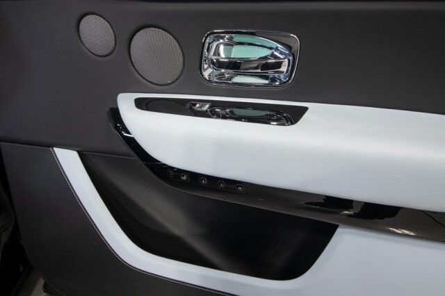 2021 Rolls-Royce Cullinan *BESPOKE INTERIOR* *BLACKOUT PACKAGE* *FORGIATO WHEELS* *13,000 MILES* San Diego CA