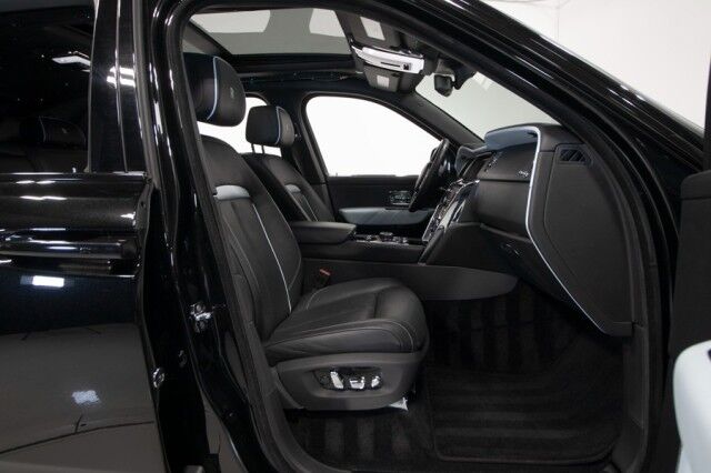 2021 Rolls-Royce Cullinan *BESPOKE INTERIOR* *BLACKOUT PACKAGE* *FORGIATO WHEELS* *13,000 MILES* San Diego CA