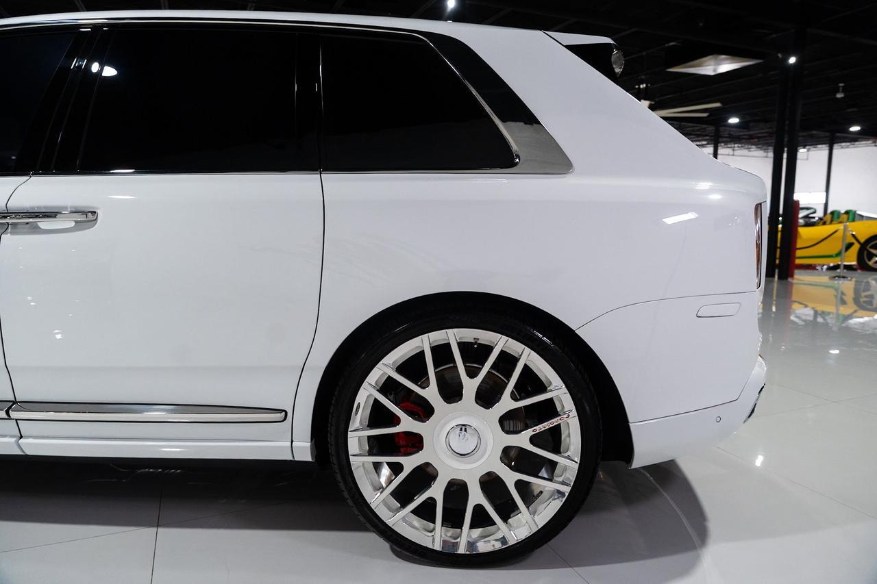 2021 Rolls-Royce Cullinan Bespoke Audio system, shooting star headliner, rear infotainment system AND MUCH MORE!! Fort Lauderdale FL