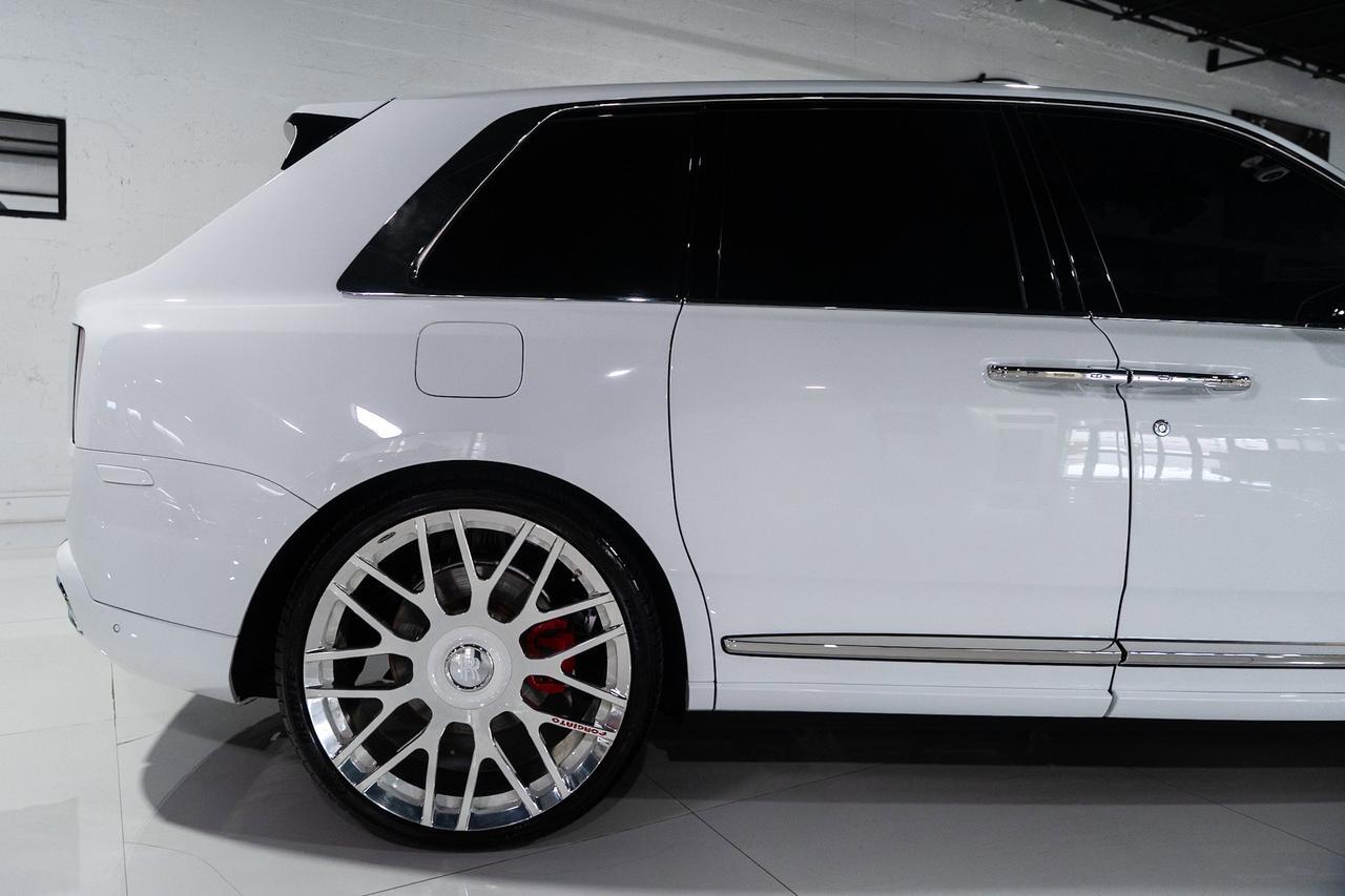 2021 Rolls-Royce Cullinan Bespoke Audio system, shooting star headliner, rear infotainment system AND MUCH MORE!! Fort Lauderdale FL