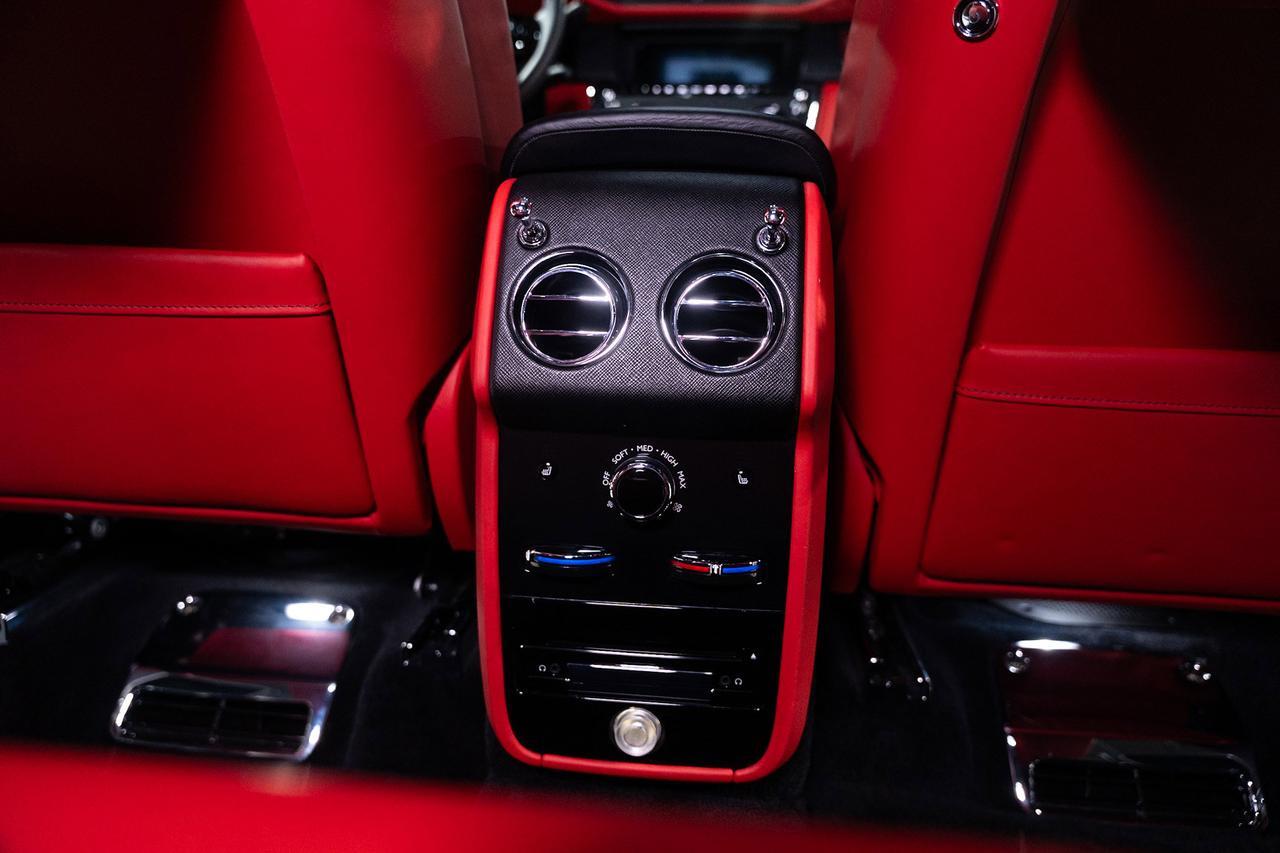 2021 Rolls-Royce Cullinan Bespoke Audio system, shooting star headliner, rear infotainment system AND MUCH MORE!! Fort Lauderdale FL