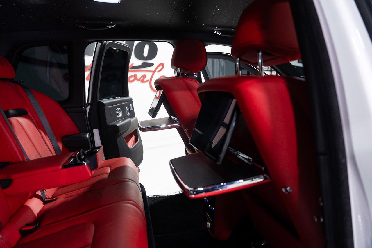 2021 Rolls-Royce Cullinan Bespoke Audio system, shooting star headliner, rear infotainment system AND MUCH MORE!! Fort Lauderdale FL