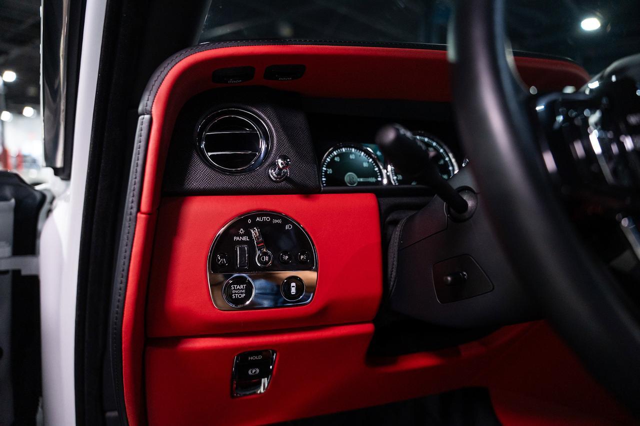 2021 Rolls-Royce Cullinan Bespoke Audio system, shooting star headliner, rear infotainment system AND MUCH MORE!! Fort Lauderdale FL