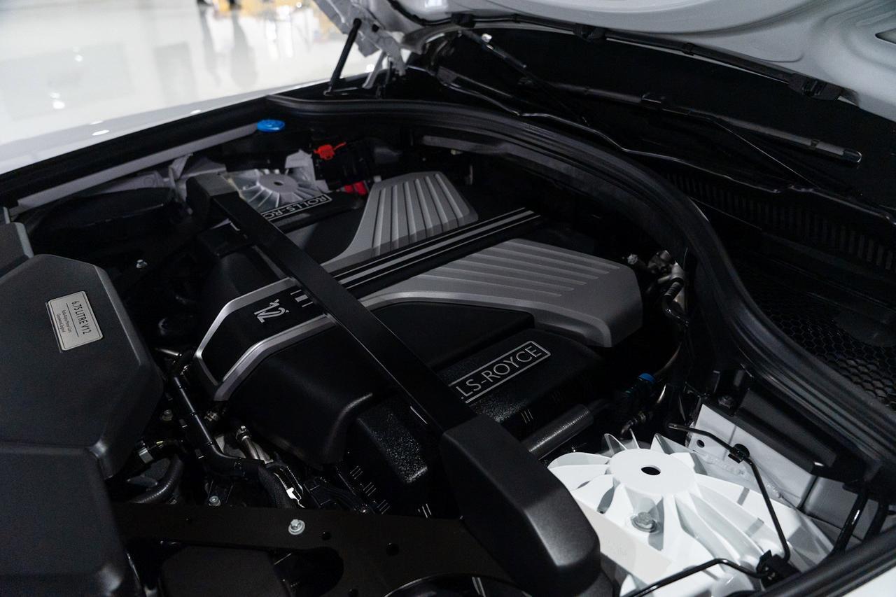 2021 Rolls-Royce Cullinan Bespoke Audio system, shooting star headliner, rear infotainment system AND MUCH MORE!! Fort Lauderdale FL