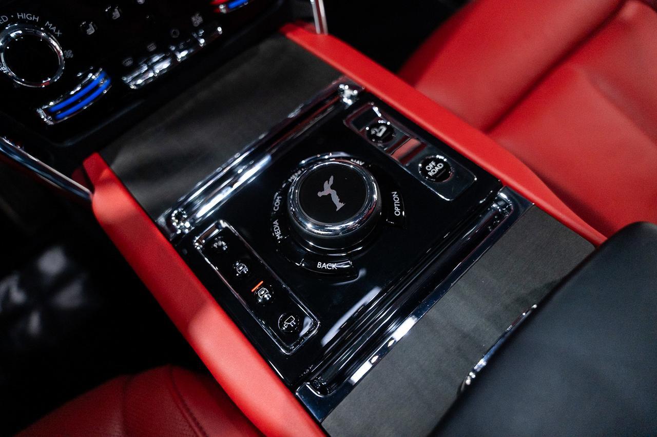 2021 Rolls-Royce Cullinan Bespoke Audio system, shooting star headliner, rear infotainment system AND MUCH MORE!! Fort Lauderdale FL