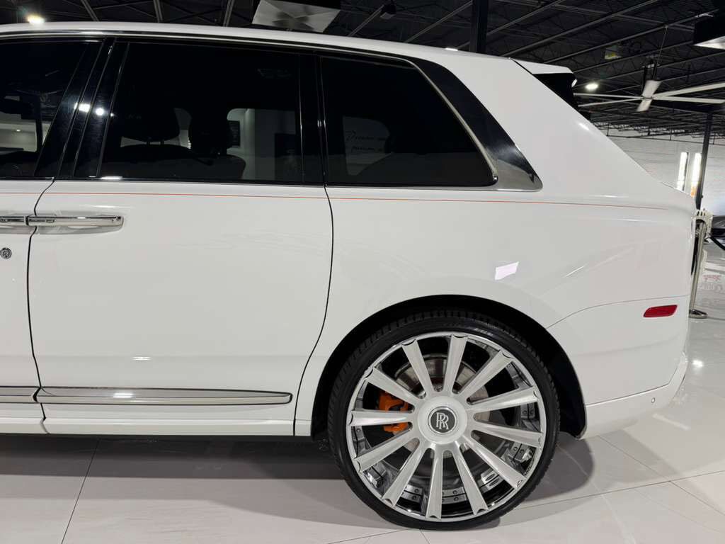 2021 Rolls-Royce Cullinan Mandarin coachline, bespoke interior, starlight headliner, rear infotainment system AND MUCH MORE!!! Fort Lauderdale FL