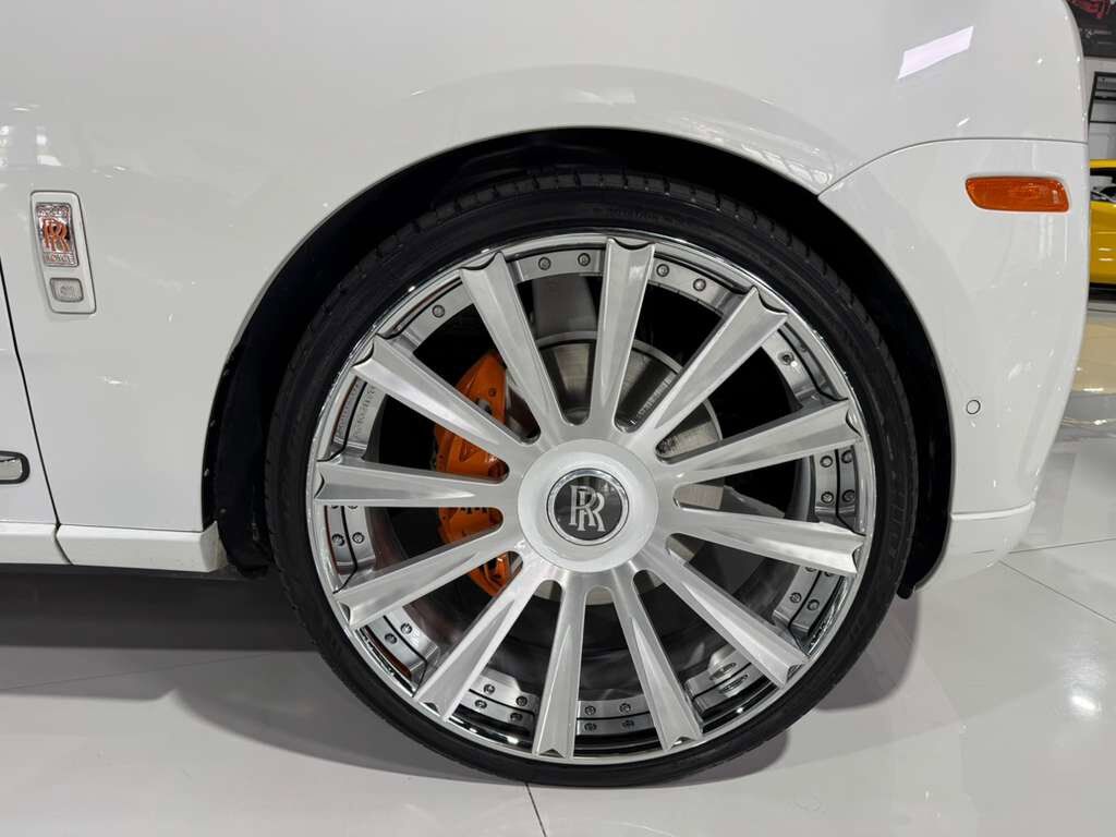 2021 Rolls-Royce Cullinan Mandarin coachline, bespoke interior, starlight headliner, rear infotainment system AND MUCH MORE!!! Fort Lauderdale FL