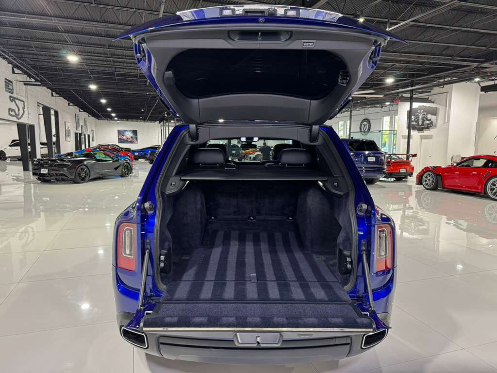 2021 Rolls-Royce Cullinan Salamanca Blue paint, Bespoke interior, Bespoke Audio system, starlight headliner & MUCH MORE!! Fort Lauderdale FL
