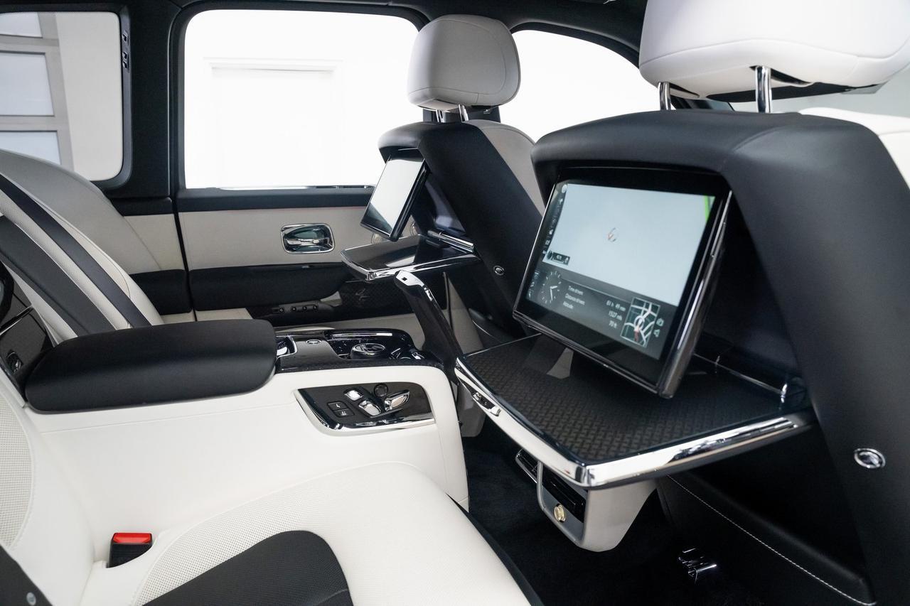 2021 Rolls-Royce Cullinan Vented Seats Starlight Headliner Bespoke Audio Portland OR