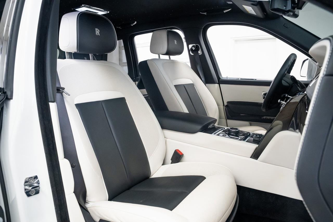 2021 Rolls-Royce Cullinan Vented Seats Starlight Headliner Bespoke Audio Portland OR