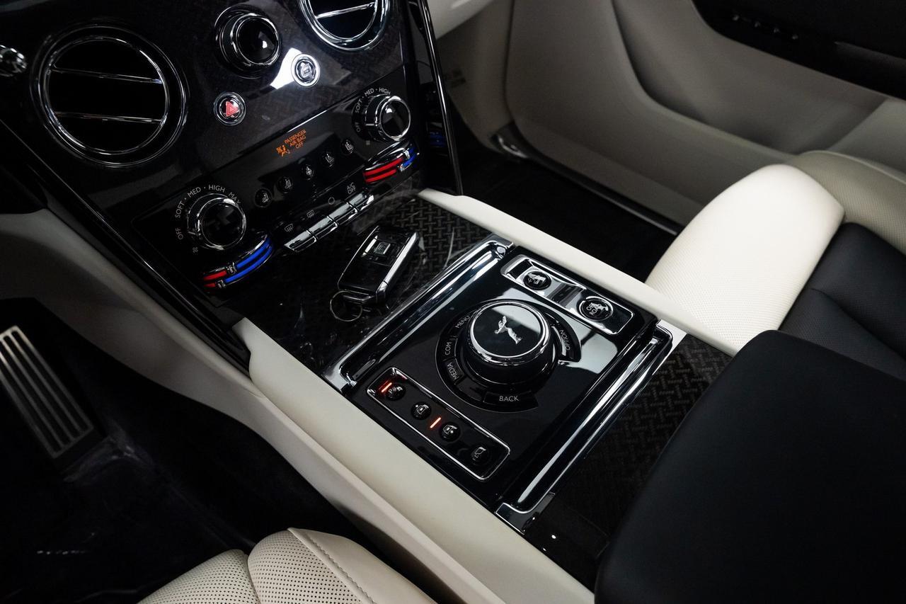 2021 Rolls-Royce Cullinan Vented Seats Starlight Headliner Bespoke Audio Portland OR