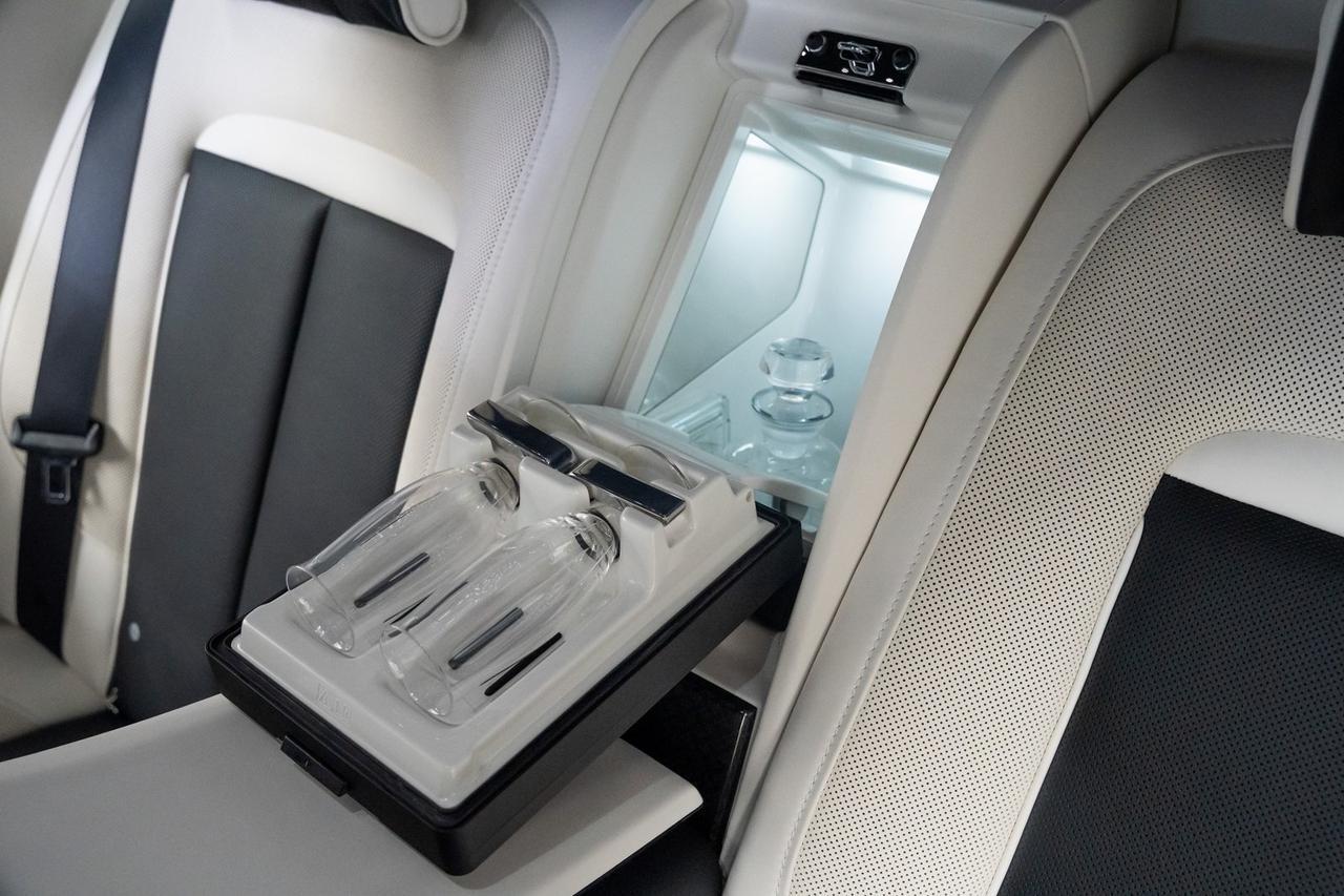 2021 Rolls-Royce Cullinan Vented Seats Starlight Headliner Bespoke Audio Portland OR