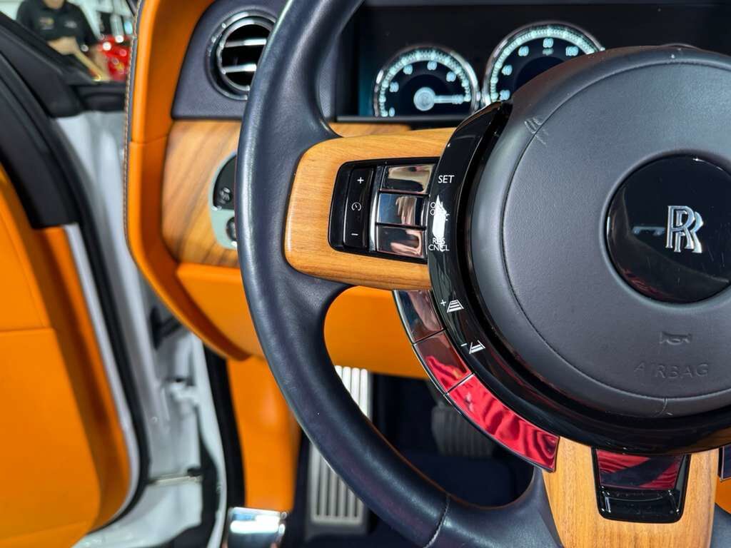 2021 Rolls-Royce Cullinan bookmatched wood trim, shooting star headliner, rear infotainment system AND MUCH MORE!! Fort Lauderdale FL