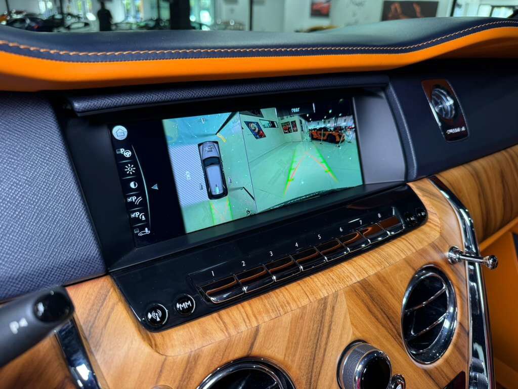 2021 Rolls-Royce Cullinan bookmatched wood trim, shooting star headliner, rear infotainment system AND MUCH MORE!! Fort Lauderdale FL