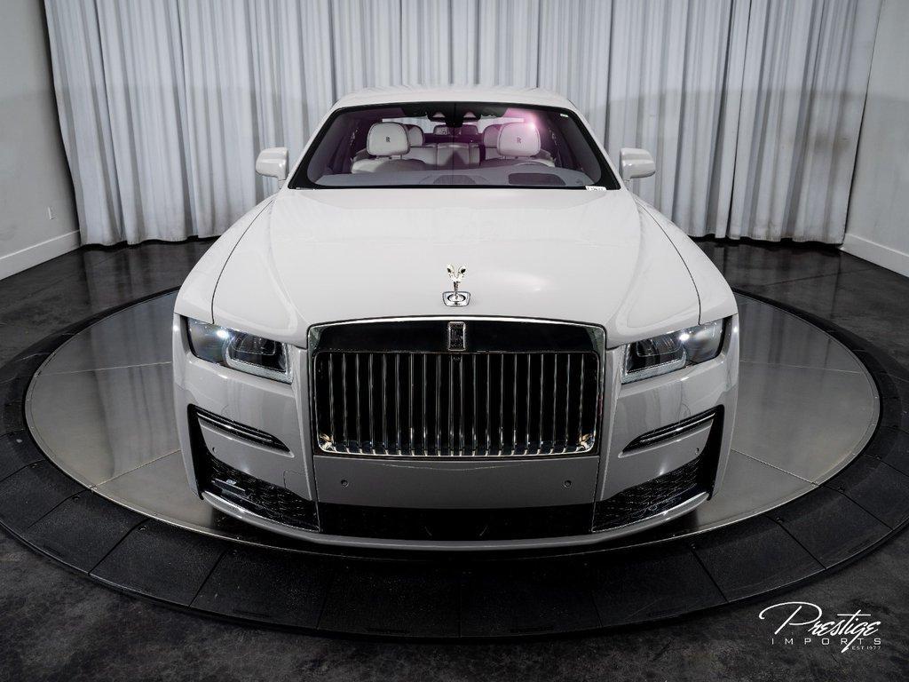 2021 Rolls-Royce Ghost .