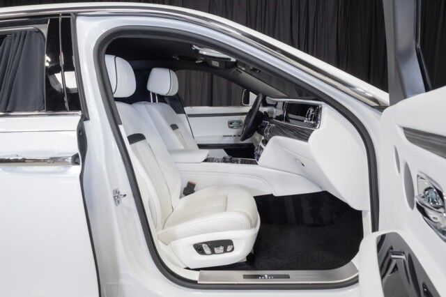 2021 Rolls-Royce Ghost ($405,825 MSRP!) *IMMERSIVE SEATING* *REAR THEATRE* *CURTAINS* *SHOOTING STAR HEADLINER* *PICNIC TABLES* *ARCTIC WHITE ON ARCTIC WHITE* San Diego CA