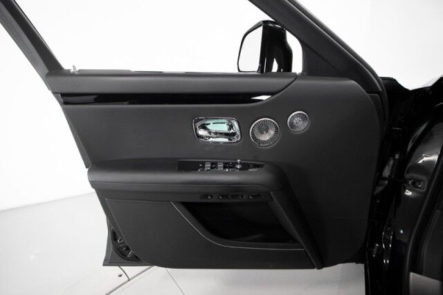 2021 Rolls-Royce Ghost ($432,075 MSRP!!) *$87,000+ IN OPTIONS* *STARLIGHT HEADLINER* *REAR THEATRE* *BESPOKE AUDIO* *IMMERSIVE SEATING* *REAR COOLBOX* San Diego CA