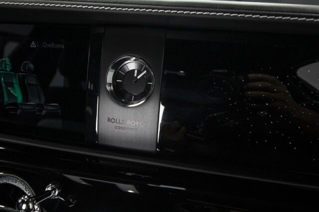 2021 Rolls-Royce Ghost ($432,075 MSRP!!) *$87,000+ IN OPTIONS* *STARLIGHT HEADLINER* *REAR THEATRE* *BESPOKE AUDIO* *IMMERSIVE SEATING* *REAR COOLBOX* San Diego CA