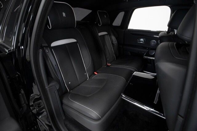 2021 Rolls-Royce Ghost ($432,075 MSRP!!) *$87,000+ IN OPTIONS* *STARLIGHT HEADLINER* *REAR THEATRE* *BESPOKE AUDIO* *IMMERSIVE SEATING* *REAR COOLBOX* San Diego CA