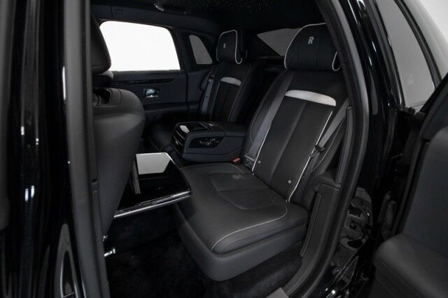 2021 Rolls-Royce Ghost ($432,075 MSRP!!) *$87,000+ IN OPTIONS* *STARLIGHT HEADLINER* *REAR THEATRE* *BESPOKE AUDIO* *IMMERSIVE SEATING* *REAR COOLBOX* San Diego CA
