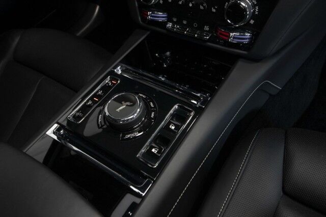 2021 Rolls-Royce Ghost ($432,075 MSRP!!) *$87,000+ IN OPTIONS* *STARLIGHT HEADLINER* *REAR THEATRE* *BESPOKE AUDIO* *IMMERSIVE SEATING* *REAR COOLBOX* San Diego CA