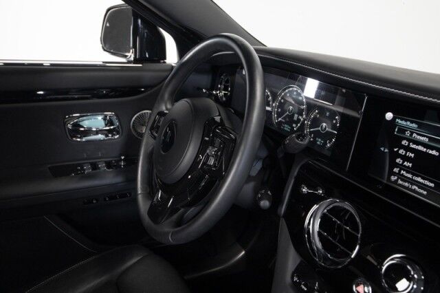 2021 Rolls-Royce Ghost ($432,075 MSRP!!) *$87,000+ IN OPTIONS* *STARLIGHT HEADLINER* *REAR THEATRE* *BESPOKE AUDIO* *IMMERSIVE SEATING* *REAR COOLBOX* San Diego CA