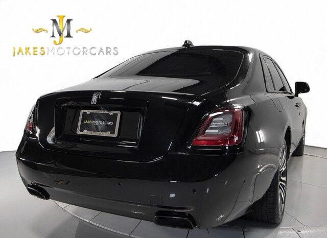 2021 Rolls-Royce Ghost ($432,075 MSRP!!) *$87,000+ IN OPTIONS* *STARLIGHT HEADLINER* *REAR THEATRE* *BESPOKE AUDIO* *IMMERSIVE SEATING* *REAR COOLBOX* San Diego CA