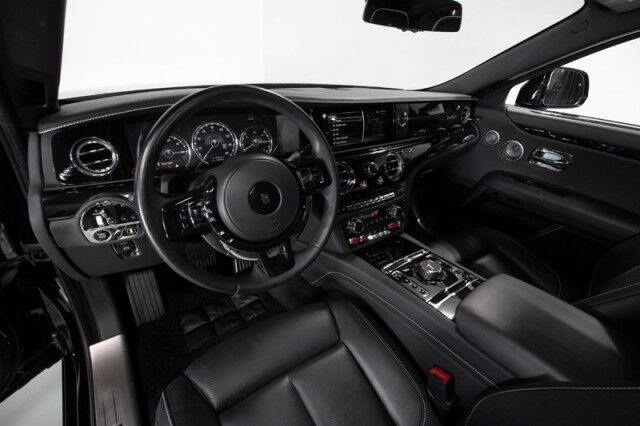 2021 Rolls-Royce Ghost ($432,075 MSRP!!) *$87,000+ IN OPTIONS* *STARLIGHT HEADLINER* *REAR THEATRE* *BESPOKE AUDIO* *IMMERSIVE SEATING* *REAR COOLBOX* San Diego CA