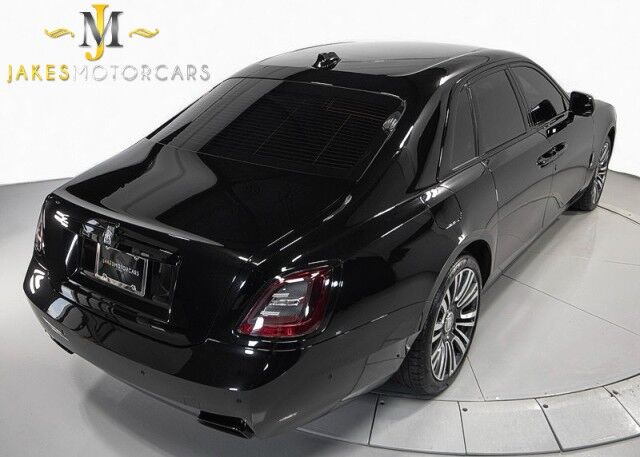 2021 Rolls-Royce Ghost ($432,075 MSRP!!) *$87,000+ IN OPTIONS* *STARLIGHT HEADLINER* *REAR THEATRE* *BESPOKE AUDIO* *IMMERSIVE SEATING* *REAR COOLBOX* San Diego CA